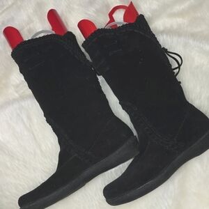 Blk Boots w/a Soft Top -              Like new!